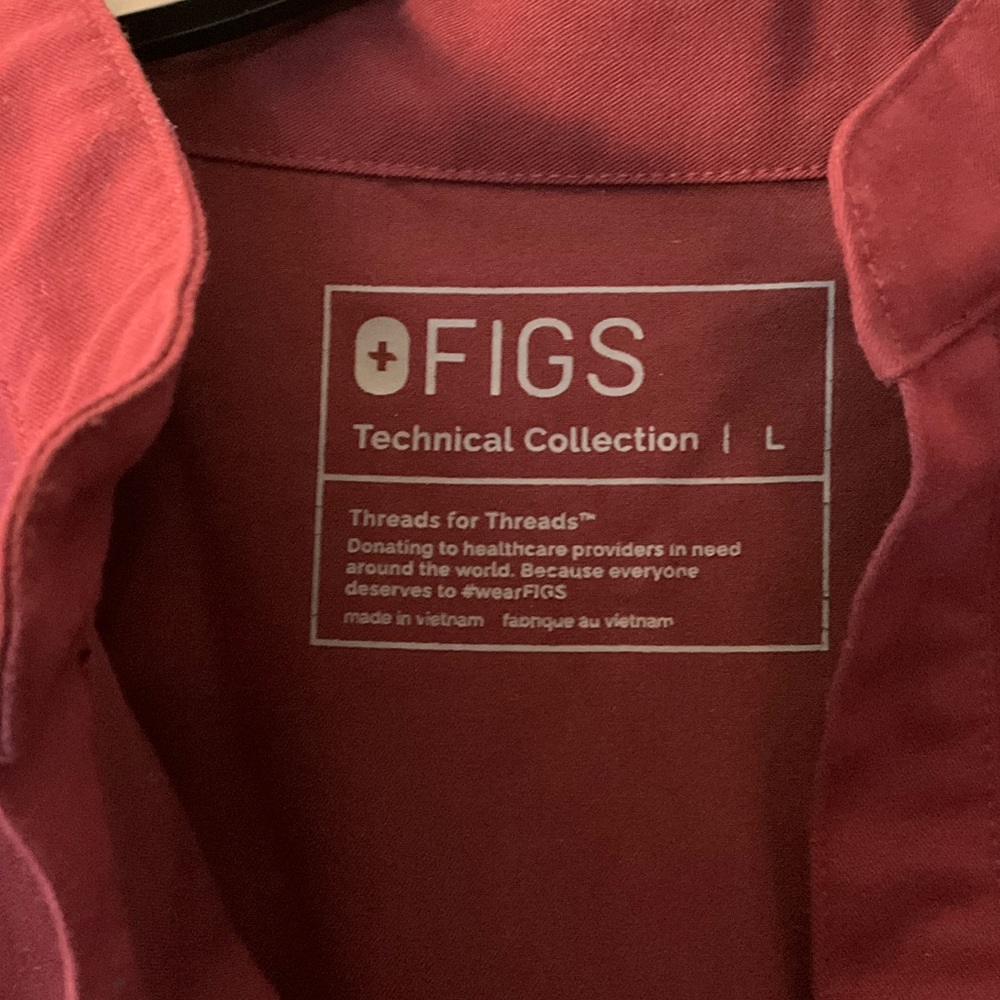 FIGS Women's Uniform Burgundy Ankle Jogger Pants & Top Set - Picture 6 of 7